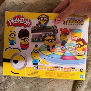 Play-Doh Minions Disco Dance-Off Playset - Yellow